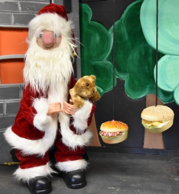 Le Père Noël et ses hamburgers